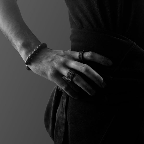 Dusk's Chains - Signet Ring - Midnight's Honor - Stainless Steel Ring